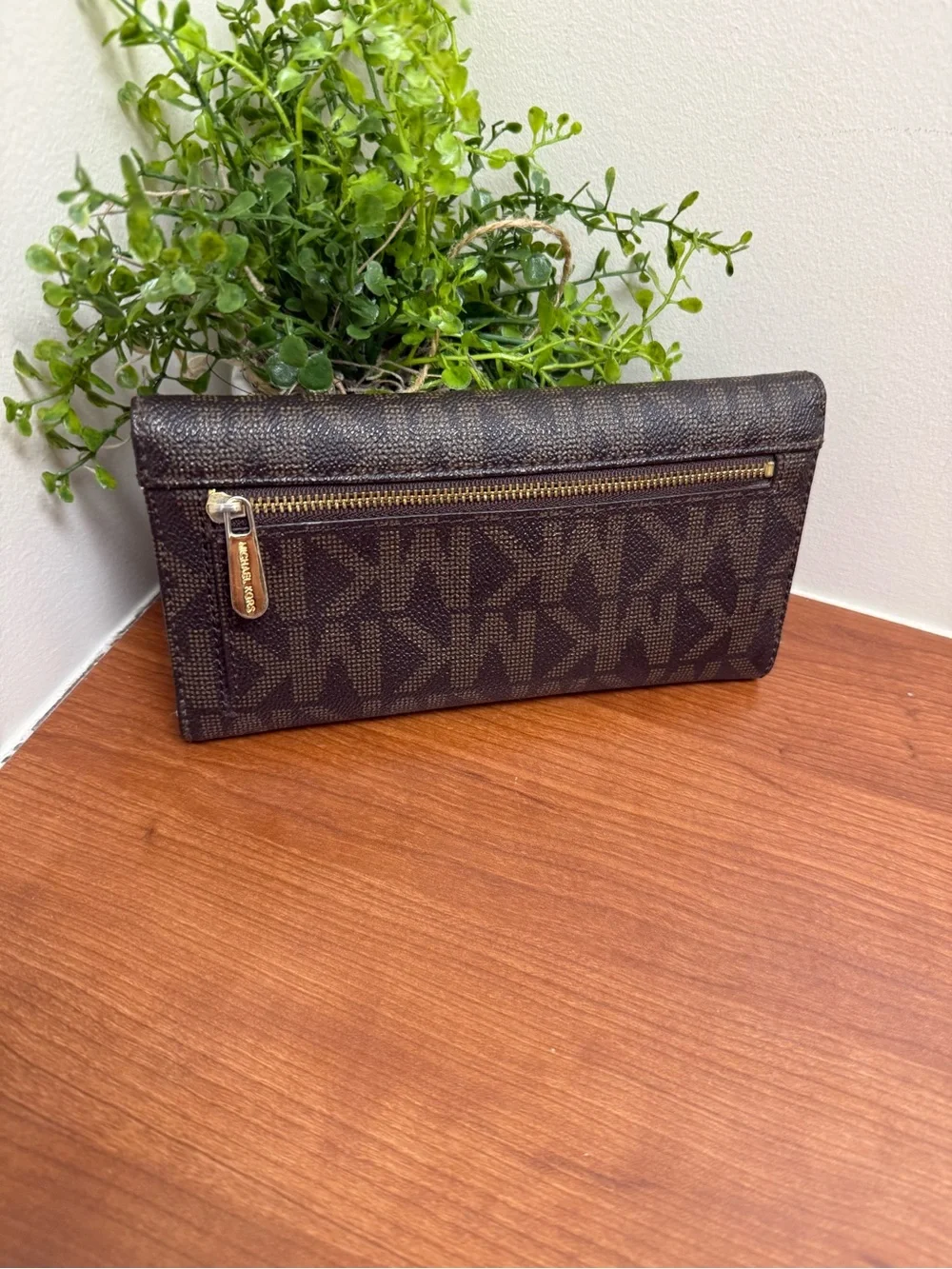 Michael Kors Checkbook Wallet Large Jet Set Travel Signature Brown Monogrammed